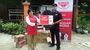 Yang satu visi misi lah, ujar perempuan kelahiran 26 februari 1987 itu. Yayasan Wings Peduli Kasih Di Mantren