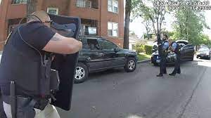 Apr 22, 2021 · chicago police officers were surveilling the suspect in connection with the investigation into the fatal shooting of jaslyn adams just after 4 p.m. 5s0htsgqtg Xhm