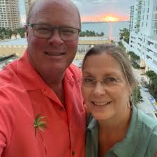 DSD HI-VIS Tired of just blending in like Mother Nature intended? Welcome  to the new industry standard of visibility in decoys! We are proud to  introduce our wildly innovative HI-VIS line. For