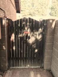 The integrty and quality of workmanship was excellent. Installing New Side Gate With Cinder Block Doityourself Com Community Forums