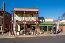 Their evolution and contribution to australia, robert ellis, molong, nsw, 2010. 54 56 Bank Street Molong Property History Address Research Domain