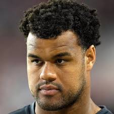 NFL star posts his paycheck and highlights just how much he pays in taxes