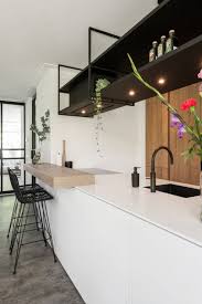 stalen frame met geintegreerde afzuiging moderne keuken keuken ontwerpen keuken met bar
