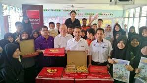 Click the register link above to proceed. Pizza Hut Malaysia On Twitter Datuk Zakizahid Gave Out The Bigbox To The Students And Teachers Of Kolej Vokasional Sg Buloh Awesome Http T Co L58cainvgo