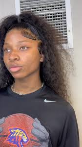 $150 ( SERIOUS INQUIRIES ONLY) I got a 32 inch straight glueless closure  wig