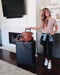 Black And White Striped Shirt Outfit Ideas Brighton Keller Travel Outfit Ideas Red And White Striped Tee With Bla Red Striped Shirt Outfit Outfits With Striped Shirts Striped Tee Shirt Outfit