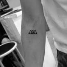 50 Einfache Unterarm Tattoos Fur Jungs Manly Ink Design Ideen Mann Stil Tattoo Forearm Tattoo Men Small Tattoos For Guys Simple Forearm Tattoos