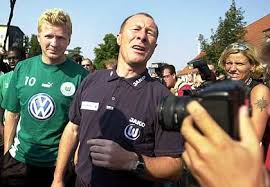 V., commonly known as vfl wolfsburg (pronounced ˌfaʊ ʔɛf ʔɛl ˈvɔlfsbʊɐ̯k) or wolfsburg, is a german professional sports club based in wolfsburg, lower saxony. Vfl Wolfsburg Trennung Von Trainer Wolf Beschlossen Der Spiegel