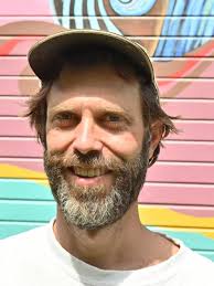 Artist ready to paint over rubbish if public reacts