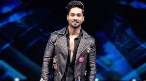 Salman Yusuff Khan Biography Height Life Story Super Stars Bio Salman khan dancing as a background dancer in isha ambani wedding.