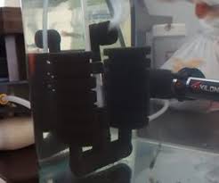 水妖精導讀 沒養水族的人 聽到水妖精 應該是一頭問號吧 水妖精是水族飼養中常見的一種過濾設施 且又具有充氣過濾這樣一舉兩得的作用 本篇小編就來介紹水妖精的相關問題 不囉嗦 趕快看下去吧 Knife Block Knife