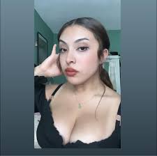 con poco dinero pero no es el de mis padres, le destape la alcancía a mi  hermano