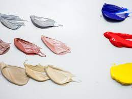 Add the chosen skin tone colors the painting, and as you continue painting, add highlights by mixing white into the flesh tones. An Easy Method For Mixing Paint For Skin Tones Craftsy