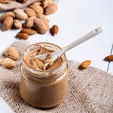 Caroube Les Bienfaits De La Graine De Caroube Puree D Amande Farine De Caroube Amande
