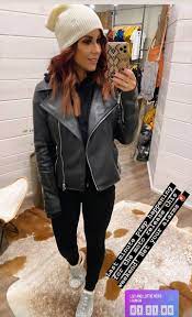 Pin By Emily Marshall On Wardrobe Simple Winter Outfits Mommy Outfits Fashion