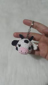 Amigurumi Inek Anahtarlik Yapimi Orgu Modelleri Orgu Projeleri Orgu Anahtarlik