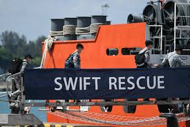 Concerns are growing for the crew of an indonesian submarine that has been missing in waters off bali for over 24 hours, with fears it may have sunk well below its safe operating depth. Dye5lj0pcr1yam