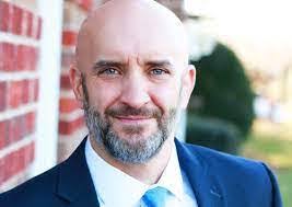 Raymond Halstead's Instagram, Twitter & Facebook