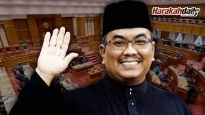 Menteri besar kedah, datuk seri mukhriz mahathir mengumumkan pelantikan 10 kerusi exco kerajaan negeri kedah pada hari ini. 10 Exco Kedah Angkat Sumpah