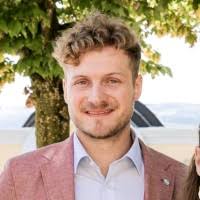 1300+ "Grohs" profiles