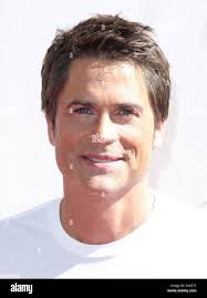 Lowe stand hi-res stock photography and images