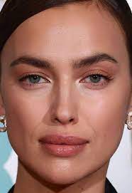 Bafta Awards 2019 The Best Skin Hair And Makeup Looks On The Red Carpet Makeup Aveda Makeup Makeup Looks