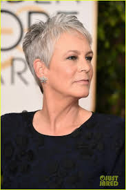 The hair length is short which makes the hairstyle more prominent. 30 Simple And Classic Short Haircuts For Women Over 50