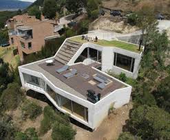 Haus am hang clever geplant. Haus Am Hang Bauen Die Besonderen Anforderungen Der Hanglage Erfullen