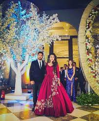 Gorgeous Maroon Reception Outfit Trendingbridalwear Lehengainspirations Gowns Receptiono Indian Wedding Gowns Engagement Dress For Bride Reception Gown We have a full guide on what to wear to an indian wedding for first time guests, including your mehendi and sangeet with reference outfits in all ranges. indian wedding gowns