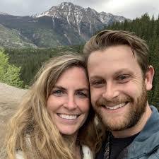 Leah Dillon's Instagram, Twitter & Facebook