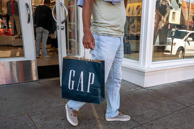 Gap reports mixed second quarter and decline in sales across all brands |  CNN Business