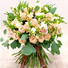 Explore our exclusive flowers for birthday, anniversary, valentine's day. Local Milan Florist With Same Day Delivery Send Luxury Flowers Gifts Florpassion
