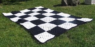 Complete with checkered flag decals, this quote works great in a nursery or little kid's room, where racing is a constant theme in the family! Ravelry Race Flag Blanket Pattern By Kristin Omdahl