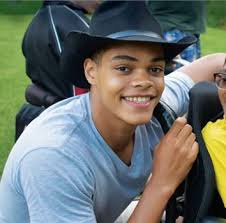 ES_ON_AR-2017D 05.18.indd