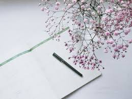 Le plus important est de faire cette action régulièrement, au moins une fois par mois. 3 Outils De Base Pour Organiser Son Quotidien Heureux Tout Simplement