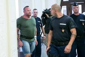 → замовляйте доставку їжі додому на сайті або по телефону або ж приходьте до нас в ресторан. Felfuggesztett Foghazbuntetesre Iteltek M Richardot A Dozsa Gyorgy Uti Kabriost Pestisracok