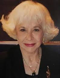 Ruth Hecker's Instagram, Twitter & Facebook