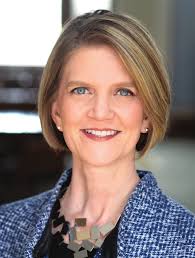 C O M M E N C E M E N T S P R I N G 2 0 2 2