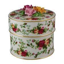 Royal Albert Old Country Roses Round Floral Musical Basket Country Roses Royal Albert Royal Albert China