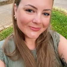 Amanda Bosse's Instagram, Twitter & Facebook