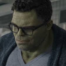 Desmond Bartholomew's Instagram, Twitter & Facebook