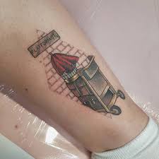 The new tattoo app from copenhagen startup tattoodo is a digital lifestyle hub that hosts not just community and content, but a marketplace as well, not unlike social media platform pinterest. Pretty Grotesque Tattoo Designs Repost Cute Lil Potter Platform 9 Tattoo From