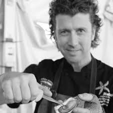 Patrick McMurray The Ceili Cottage World Champion Oyster Shucker
