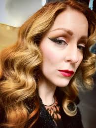 Old Hollywood Glamour.⁣⁣⁣ Tickled to Glam you @ my day job 😘⁣  @yourclassydo⁣ ⁣⁣⁣⁣ ⁣⁣⁣⁣ ⁣⁣⁣⁣ ⁣⁣⁣⁣ ⁣⁣⁣⁣ ⁣⁣⁣⁣ ⁣⁣⁣⁣ ⁣⁣⁣⁣ ⁣⁣⁣⁣ ⁣⁣⁣⁣  #YourClassyDo ⁣⁣⁣⁣ #VintageHair ⁣⁣⁣⁣ #ClassicHairstyle ⁣⁣⁣⁣ #LongHair ⁣⁣⁣⁣  #Brunette ⁣⁣⁣⁣ #