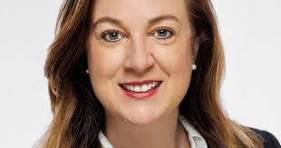 Kelly Dillard's Instagram, Twitter & Facebook