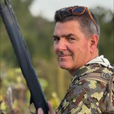 Georgia Kate bow hunts high-country mule deer in the Colorado Rockies. The  Legends of the Fall