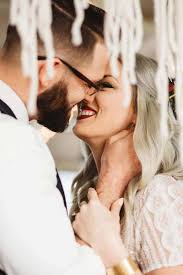 HOW TO STYLE A BOHO WEDDING