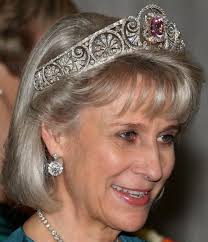 Birgitte Duchess Of Gloucester Tiaras Queen Mary Of The United Kingdom S Gloucester Honeysuckle Tiara Royal Tiaras Royal Jewels Tiara