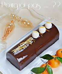 Cette Buche Est Composee D Une Mousse Au Yaourt Tres Legerement Parfumee De Zestes D Un Buche De Noel Recette Facile Idee Recette Dessert Recette Gateau Noel