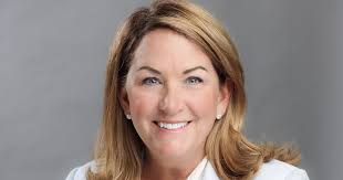 Leslie Swanson's Path to the C-Suite